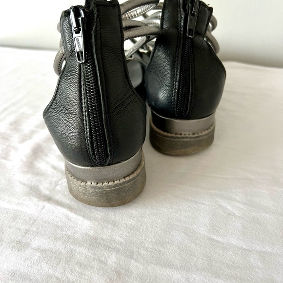 BROWNS Leather Flat Sandal size 7 ❤️ - Picture 5 of 5